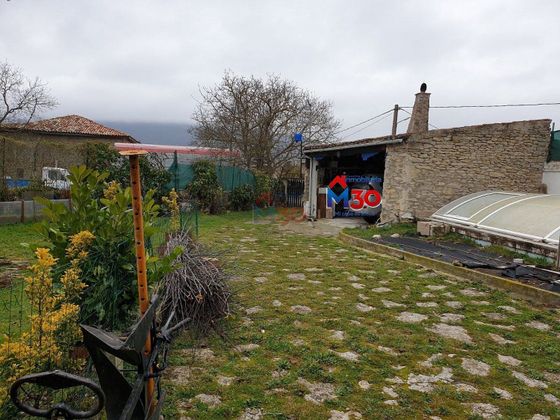 Foto 1 de Casa en venda a Valle de Losa de 5 habitacions amb piscina i garatge