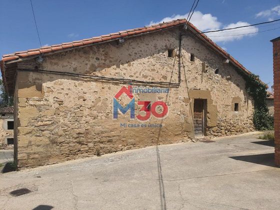 Foto 1 de Casa en venda a Lantarón de 3 habitacions i 90 m²