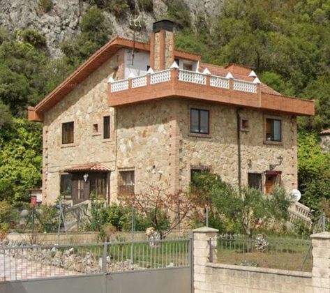 Foto 1 de Xalet en venda a Lantarón de 8 habitacions amb terrassa i garatge