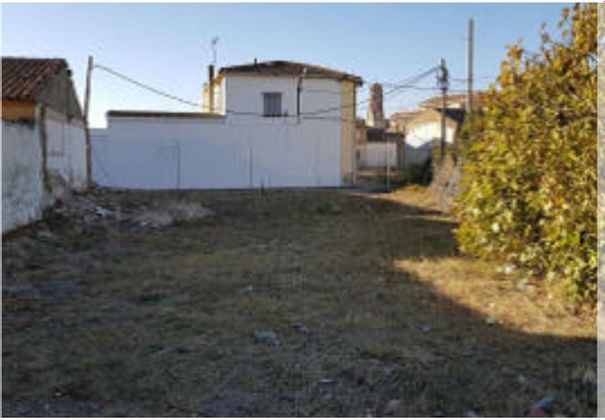 Foto 1 de Venta de terreno en Utebo de 426 m²