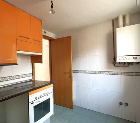 Foto 2 de Piso en venta en Cariñena de 3 habitaciones con calefacción y ascensor