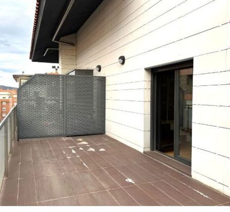 Foto 1 de Àtic en venda a calle Arquitecto Medarde de 2 habitacions amb terrassa i balcó