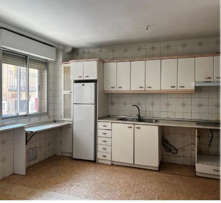Foto 2 de Pis en venda a Cariñena de 3 habitacions amb calefacció i ascensor