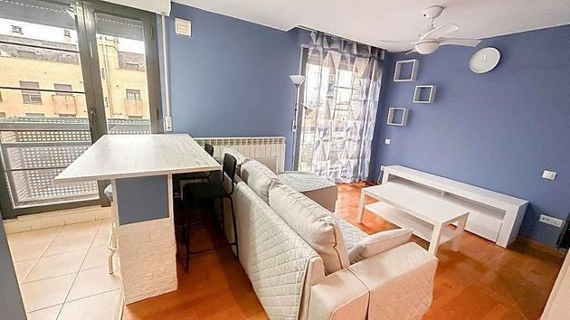 Foto 1 de Pis en venda a Lardero de 2 habitacions amb terrassa i garatge