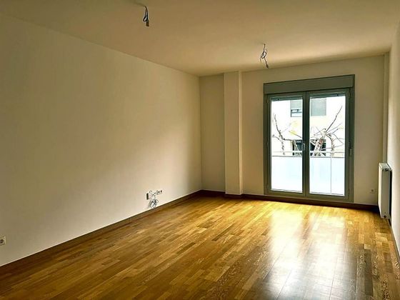 Foto 1 de Venta de piso en calle Miguel Francisco Poyanos de 2 habitaciones con terraza y garaje