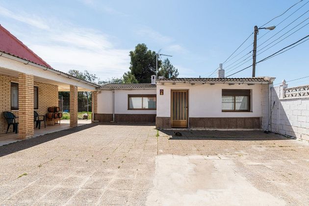 Foto 2 de Casa rural en venda a calle De Las Palomas de 4 habitacions amb terrassa i piscina