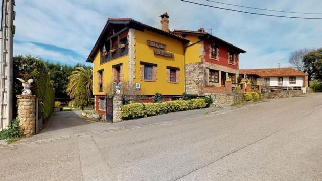 Foto 1 de Casa en venda a Polanco de 8 habitacions amb terrassa i jardí