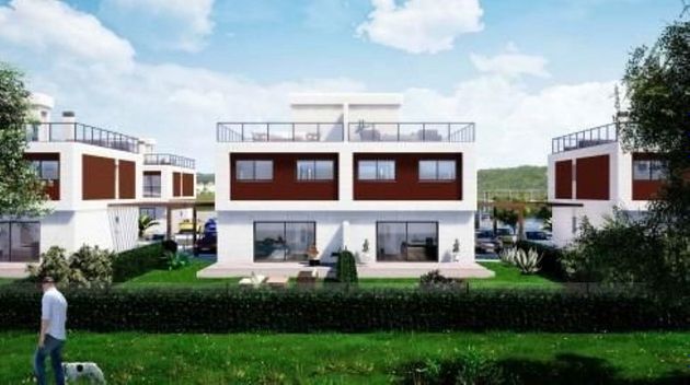 Foto 2 de Casa en venta en Santillana del Mar de 4 habitaciones con terraza y piscina