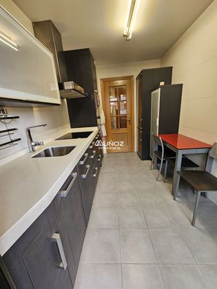 Foto 2 de Pis en venda a Lardero de 2 habitacions amb piscina i garatge