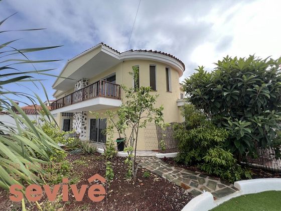 Foto 1 de Casa en venta en Longuera-Toscal de 7 habitaciones con terraza y piscina