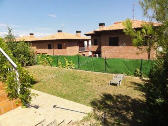 Foto 1 de Casa en venda a Oyón/Oion de 5 habitacions amb terrassa i piscina