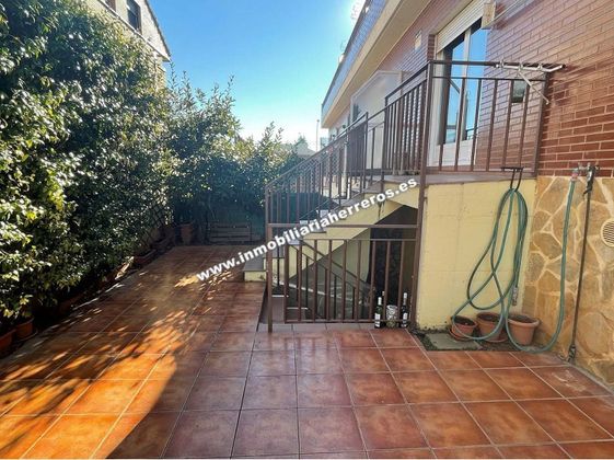 Foto 1 de Casa en venda a Villamediana de Iregua de 5 habitacions amb terrassa i piscina