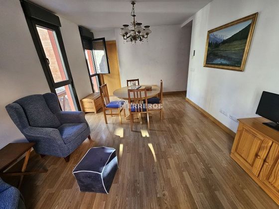 Foto 2 de Piso en venta en Navarrete de 3 habitaciones con balcón y calefacción