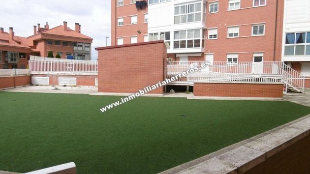 Foto 1 de Local en venda a Villamediana de Iregua amb terrassa i piscina