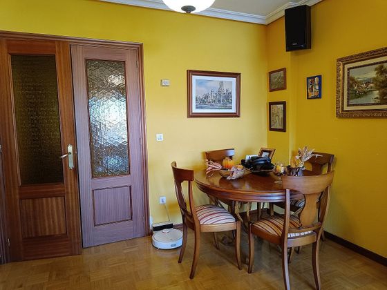 Foto 2 de Pis en venda a El Carbayedo - El Quirinal de 3 habitacions amb terrassa i calefacció
