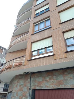 Foto 2 de Venta de piso en Gernika-Lumo de 3 habitaciones con terraza y garaje