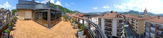 Foto 1 de Àtic en venda a Gernika-Lumo de 3 habitacions amb terrassa i garatge