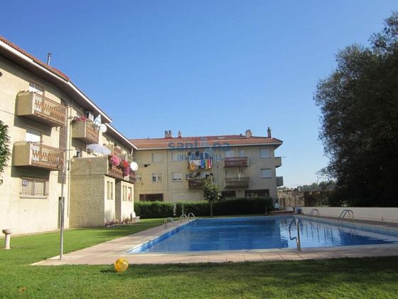 Foto 1 de Venta de piso en Villasabariego de 1 habitación con terraza y piscina