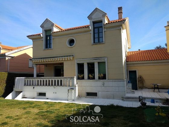 Foto 1 de Casa en venda a La Victoria - El Cabildo de 8 habitacions amb terrassa i piscina