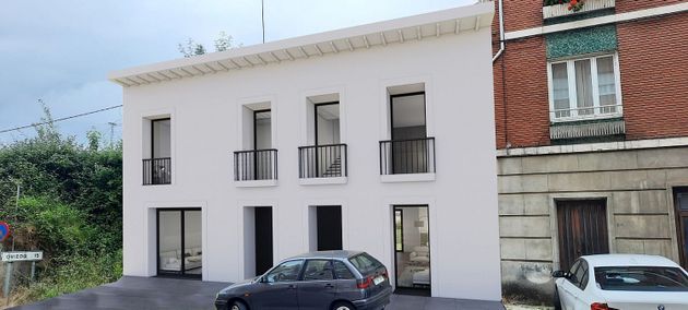 Foto 2 de Casa en venda a La Pola Siero de 1 habitació amb calefacció