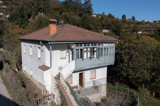 Foto 1 de Casa en venda a calle Ae de 3 habitacions amb terrassa i garatge
