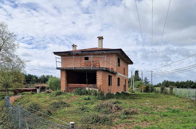Foto 2 de Xalet en venda a Parroquias Norte de 4 habitacions amb terrassa i garatge