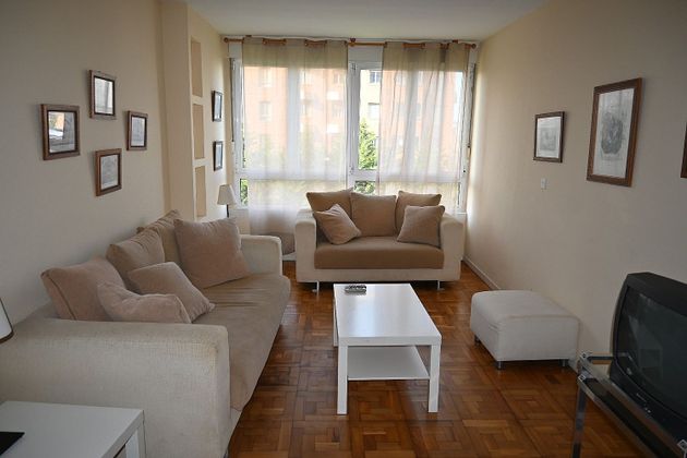 Foto 2 de Alquiler de piso en General Dávila de 3 habitaciones con garaje y jardín