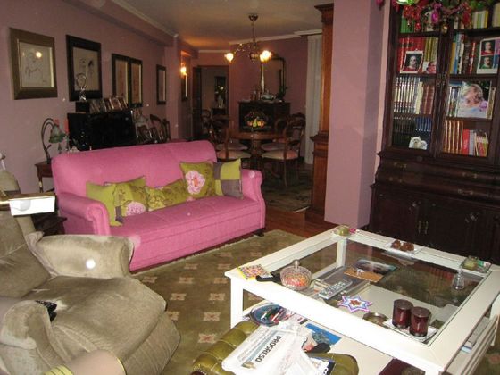 Foto 2 de Piso en venta en Centro - Recinto Amurallado de 4 habitaciones con garaje y calefacción