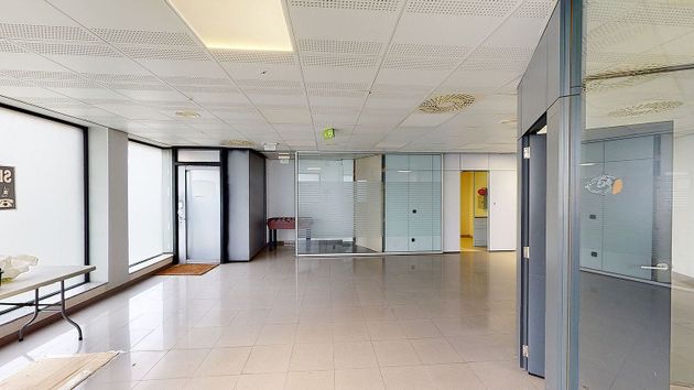 Foto 2 de Oficina en alquiler en travesía De Meicende de 120 m²