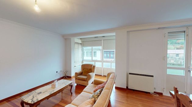 Foto 2 de Pis en venda a Sobrado de 3 habitacions amb garatge i balcó