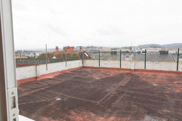 Foto 2 de Pis en venda a Cambre de 2 habitacions amb terrassa i garatge