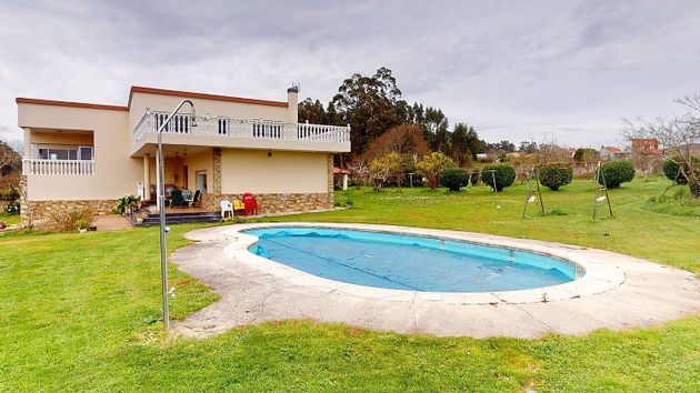 Foto 1 de Venta de chalet en Sada de 5 habitaciones con terraza y piscina