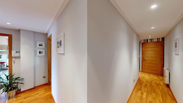 Foto 2 de Piso en venta en Arteixo de 2 habitaciones con terraza y garaje