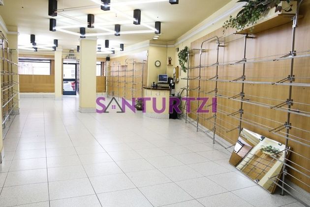 Foto 2 de Local en venda a Santurtzi de 220 m²