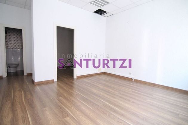 Foto 1 de Local en alquiler en Santurtzi con aire acondicionado