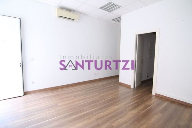 Foto 2 de Local en alquiler en Santurtzi con aire acondicionado