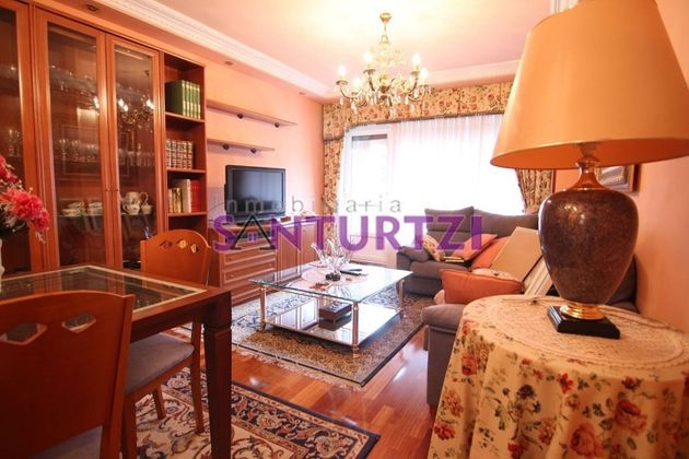 Foto 1 de Pis en lloguer a Santurtzi de 3 habitacions amb terrassa i mobles