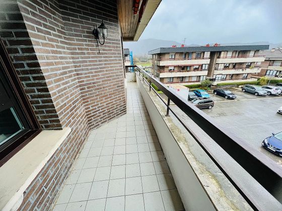 Foto 1 de Venta de piso en Hondarribia de 2 habitaciones con terraza y jardín