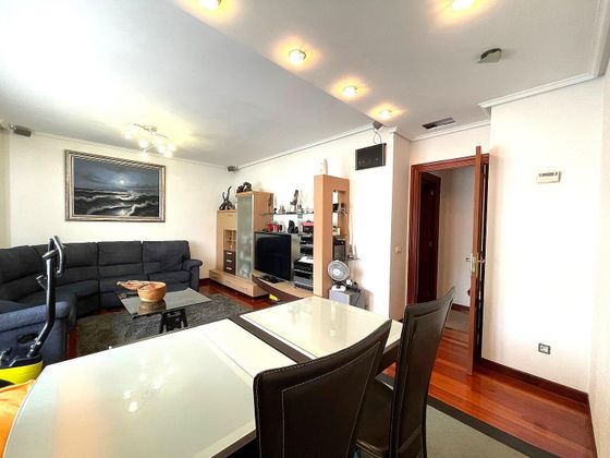 Foto 2 de Pis en venda a Etxebarri de 3 habitacions amb terrassa i garatge