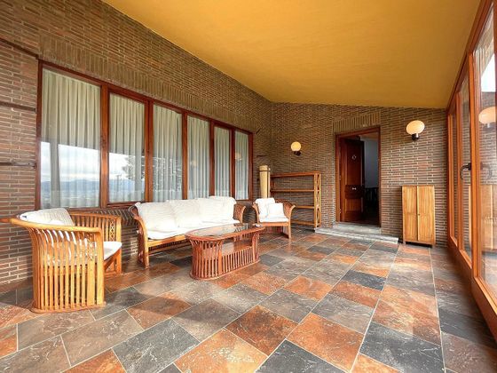 Foto 1 de Xalet en venda a Zona Artaza - Sarriena de 7 habitacions amb terrassa i piscina
