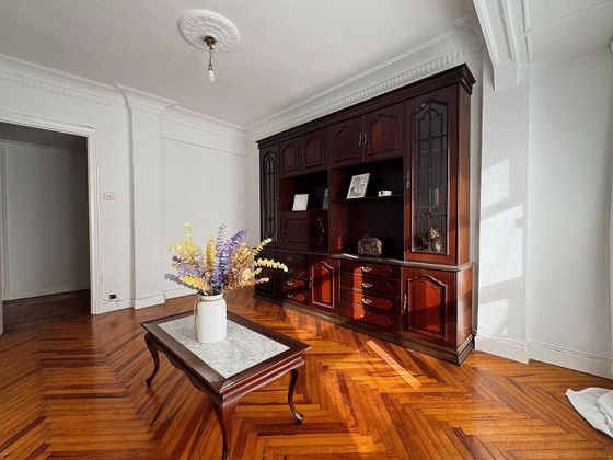 Foto 1 de Venta de piso en Centro - Desierto - Arrontegi de 3 habitaciones con garaje y ascensor