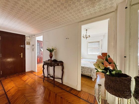 Foto 2 de Venta de piso en Centro - Desierto - Arrontegi de 3 habitaciones con garaje y ascensor