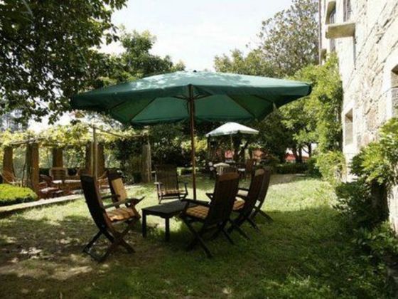 Foto 2 de Xalet en venda a Moraña de 13 habitacions amb piscina i jardí