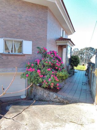 Foto 2 de Xalet en venda a Coruxo - Oia - Saiáns de 5 habitacions amb garatge i jardí