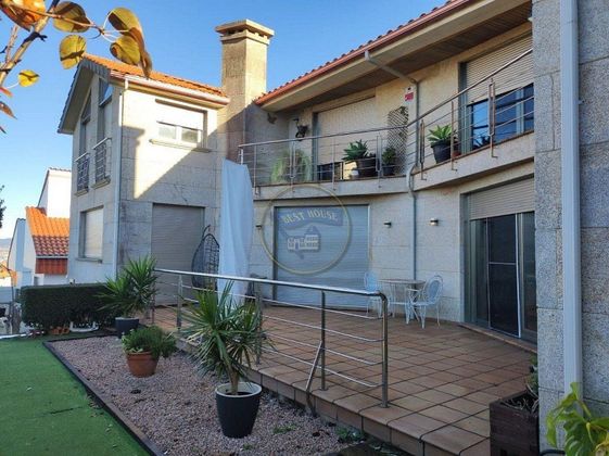 Foto 2 de Xalet en venda a Matamá - Beade - Bembrive - Valádares - Zamáns de 8 habitacions amb terrassa i garatge