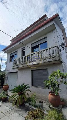 Foto 2 de Casa en venta en Cabral - Candeán de 4 habitaciones con terraza y garaje