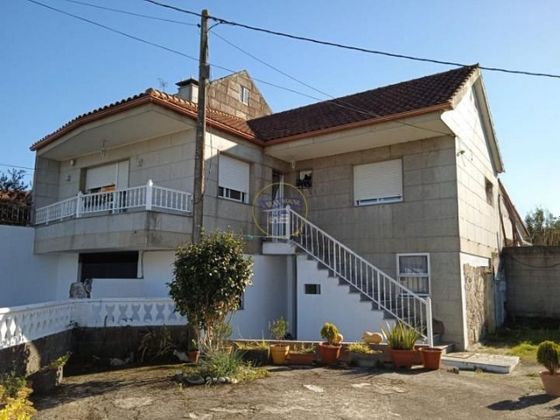 Foto 1 de Casa en venta en Castrelos - Sardoma de 3 habitaciones con garaje y balcón