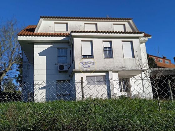 Foto 1 de Xalet en venda a Cabral - Candeán de 8 habitacions amb terrassa i garatge