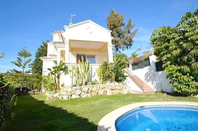 Foto 2 de Chalet en venta en calle El Mirador de 5 habitaciones con terraza y piscina