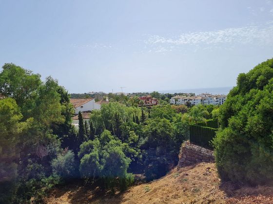Foto 2 de Venta de terreno en Cabo Pino - Reserva de Marbella de 1500 m²